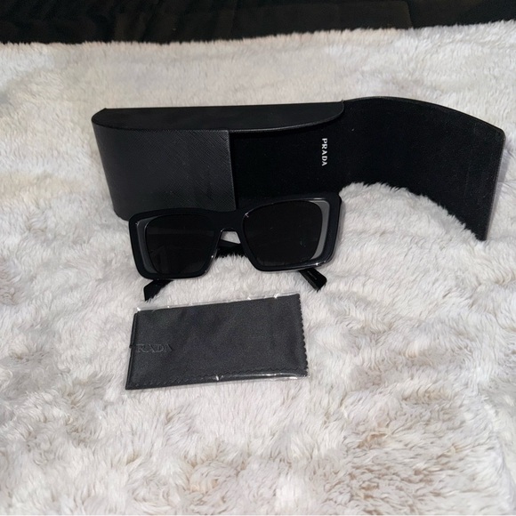 Prada Elegant Black Women's Sunglasses - Picture 2 of 5